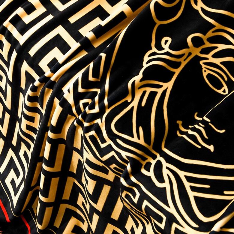Versace 1.5x1.5m 15x2m 2x2.3m  (5)